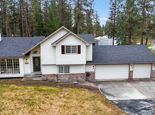 16810 N Wylie Dr, Nine Mile Falls, WA 99026