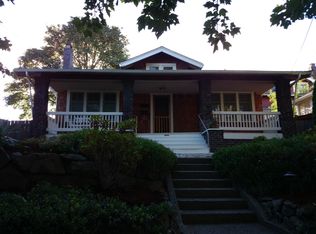 5308 Woodlawn Ave N, Seattle, WA 98103