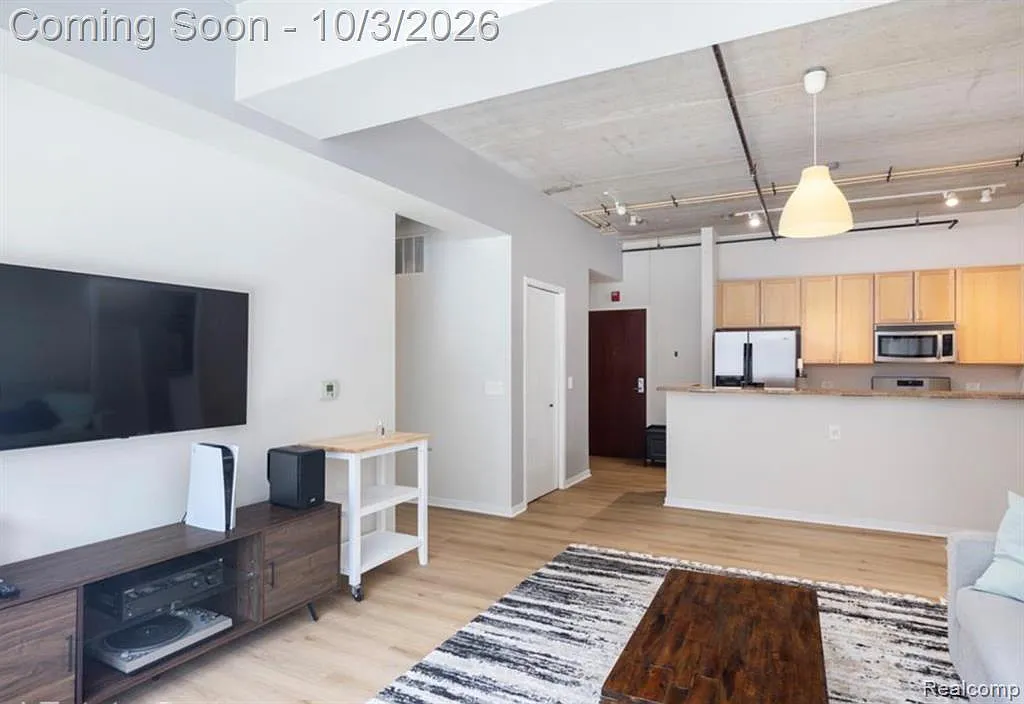 2 bed, 2.0 bath, 1144 sqft, $2,450 — Photo 4