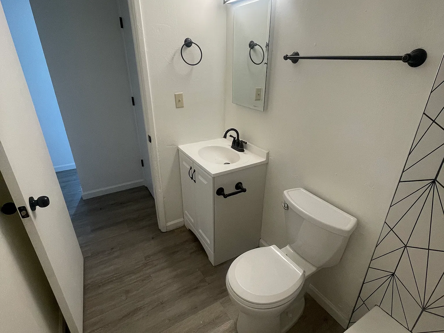 3406 E Glenn St — Photo 3