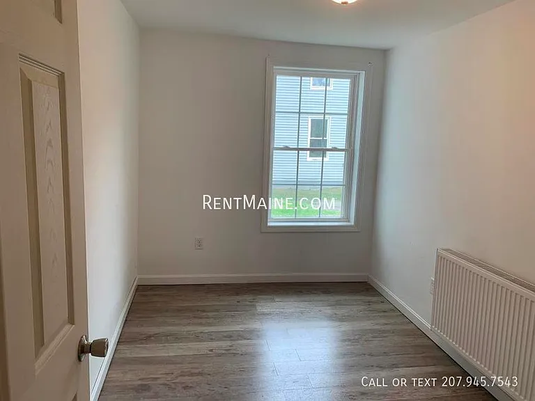 27 Margin St #1 — Photo 12