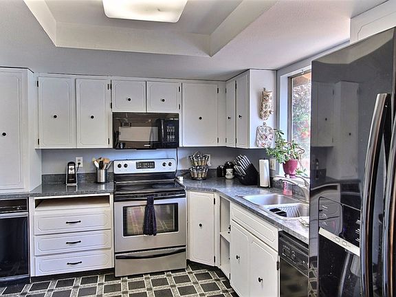 4th image of 15713 38th Avenue Ct E