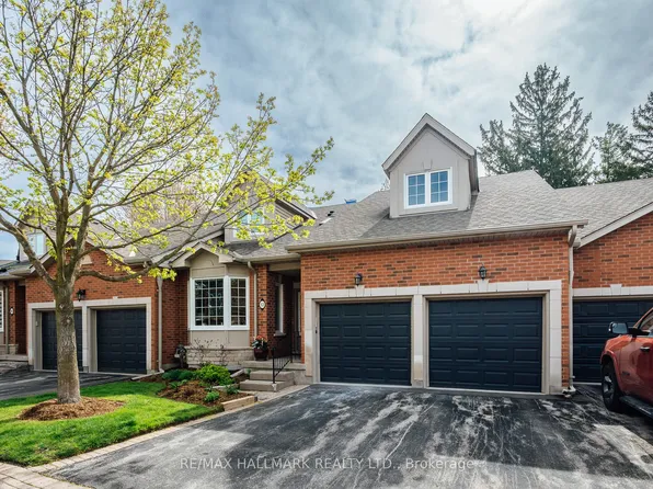 12 Fairway Ln, Guelph, ON N1E 7A9