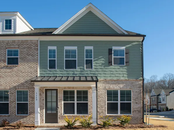 5529 Leyland Dr, Flowery Branch, GA 30542