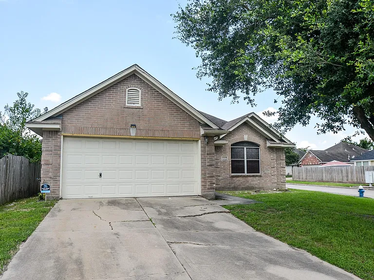 12202 Duane Ct — Photo 3