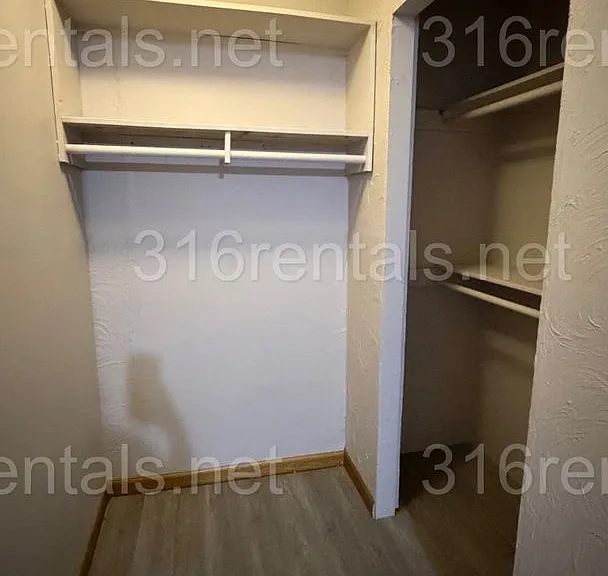 Forest Park Apartments — Photo 30