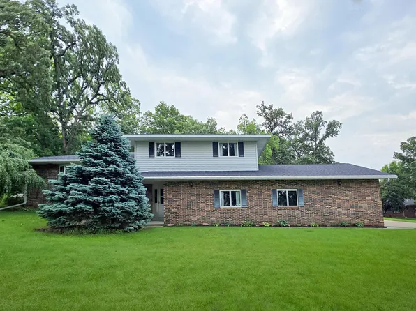 22118 181st Ave, Manchester, IA 52057