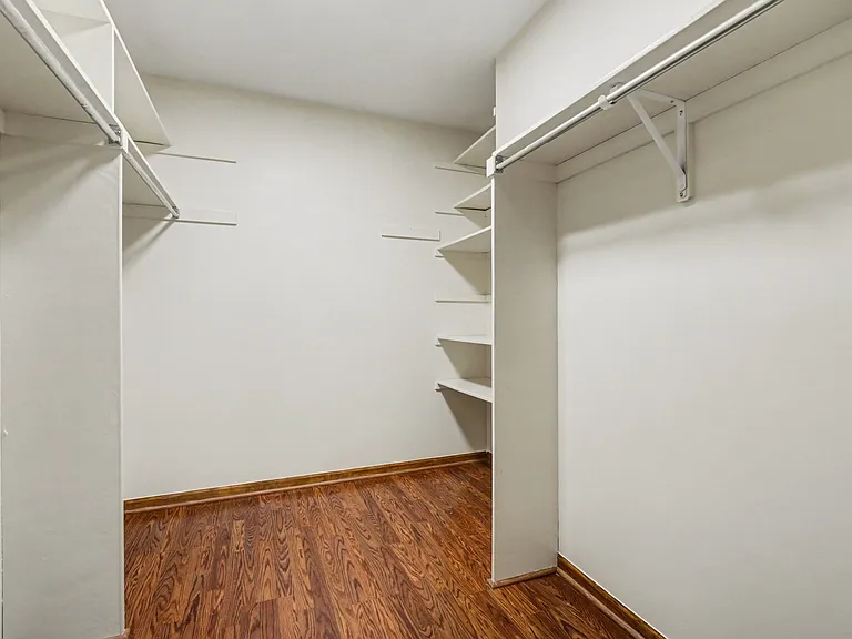 6065 Fairgrove St — Photo 12