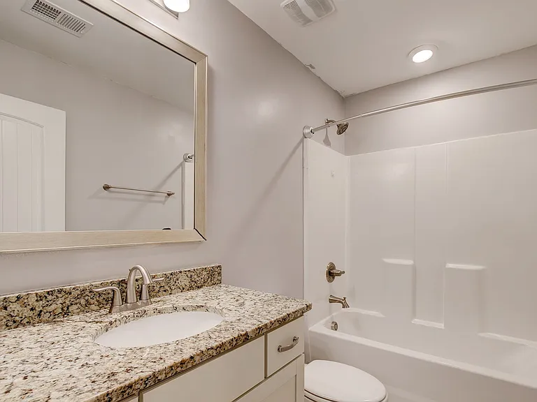 416 Sandfarm Trl — Photo 30