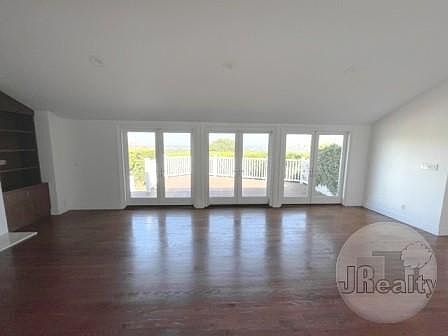 1st image of 3823 Eureka Dr