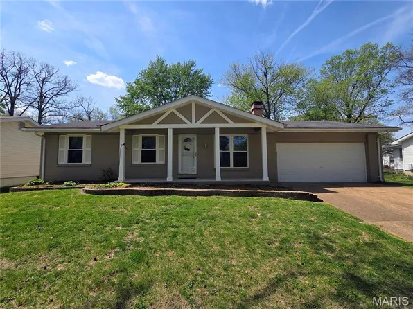 1107 Grenadier Ln, Ballwin, MO 63021