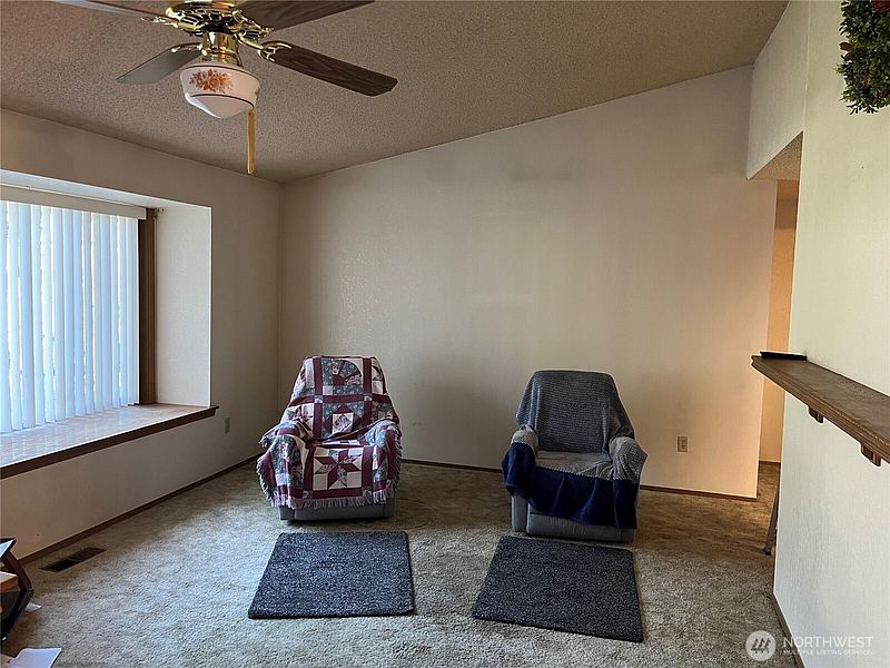 4th image of 9216 70th Street SW