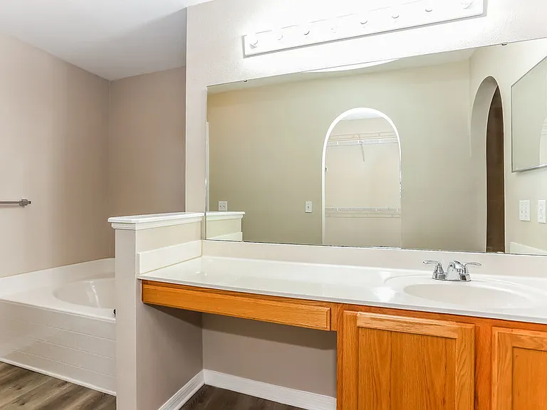 98 Reeding Ridge Dr E — Photo 11