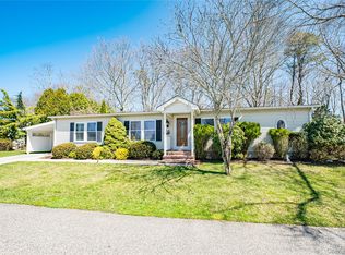 1407 Middle Road #6, Calverton, NY 11933