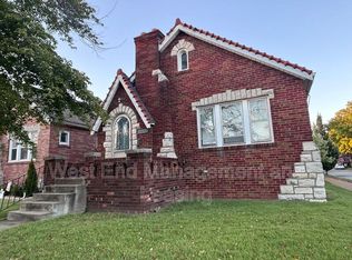 6401 Pernod Ave, Saint Louis, MO 63139