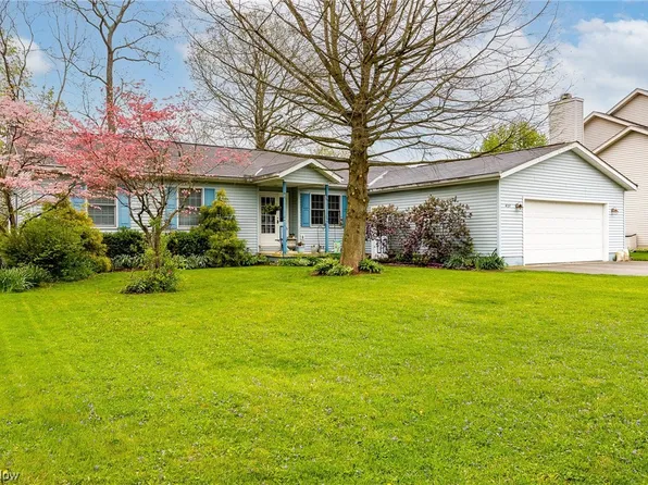 628 N Mill St, Wellington, OH 44090