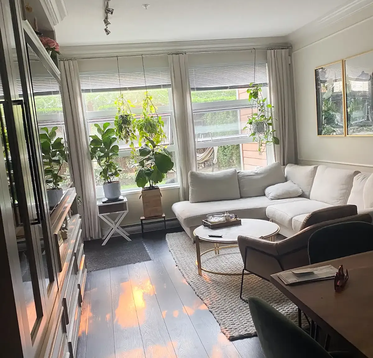 2 bed, 850 sqft, $3,500 — Photo 1