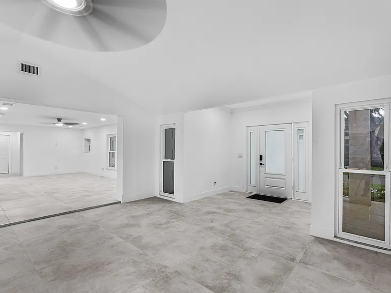 115 Rafael Blvd NE — Photo 22