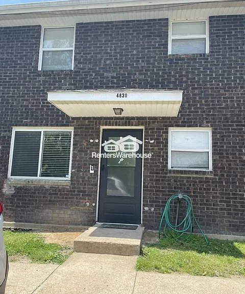 4830 NW Homestead Ter — Photo 1