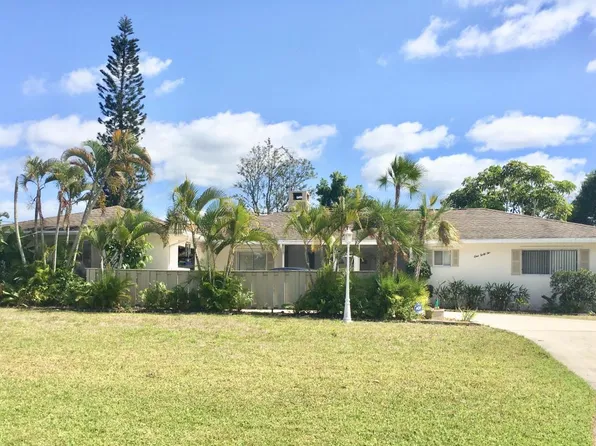 142 NE Naranja Ave, Port Saint Lucie, FL 34983
