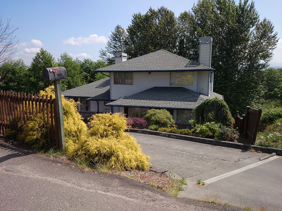 2nd image of 8826 39th Ave S