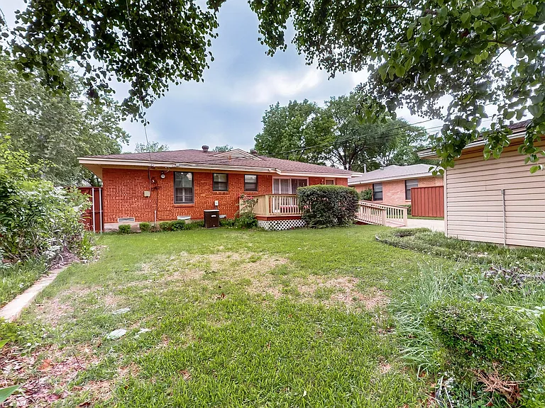 7305 Lehigh Dr — Photo 22