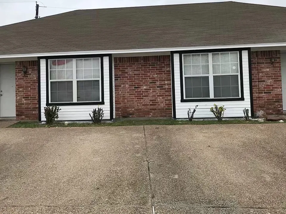 901 Black Diamond Cir #3