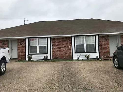 901 Black Diamond Cir #3 Photo 1