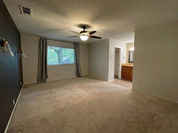 5th image of 11600 Knollpark Dr