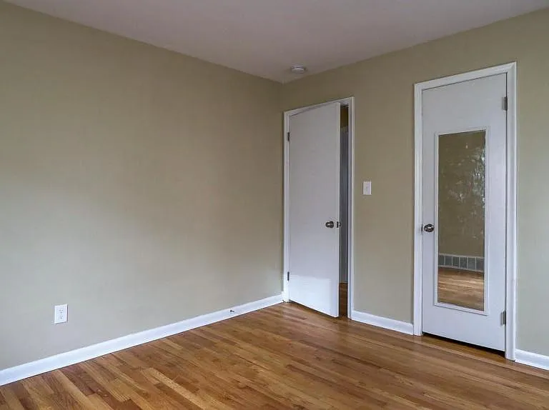 28458 Rosslyn Ave — Photo 24