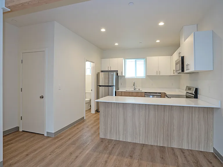 11208 Kline St SW #J-4 — Photo 12