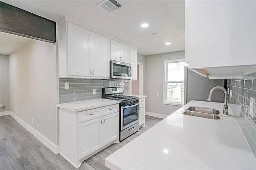 5718 Cherry St Photo 1
