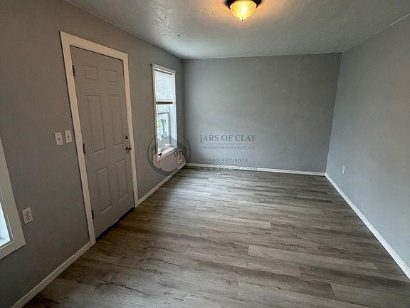 2nd image of 1748 Bellevue St SE