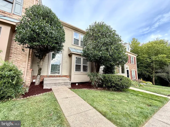5304 Buxton Ct, Alexandria, VA 22315