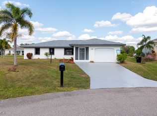 1136 Yachtsman Ln, Punta Gorda, FL 33983