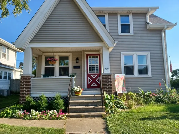 1223 Marshall Ave, South Milwaukee, WI 53172
