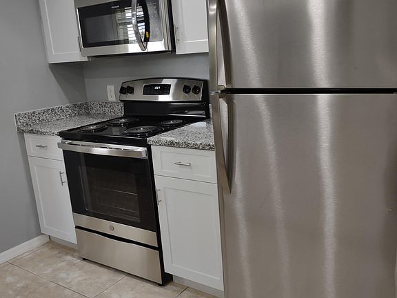 3rd image of 22481 Westchester Blvd #23