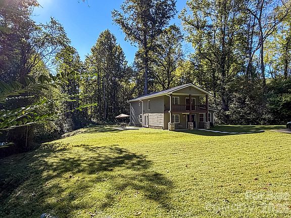 2nd image of 283 Robin Dr
