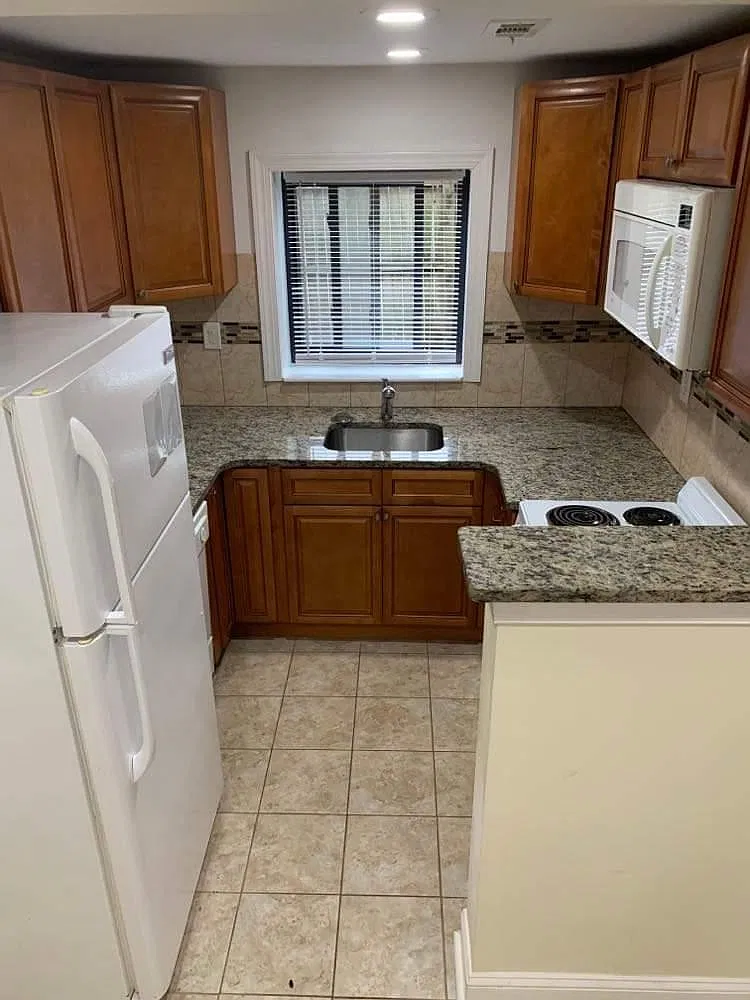 2 bed, 820 sqft, $1,550 — Photo 3