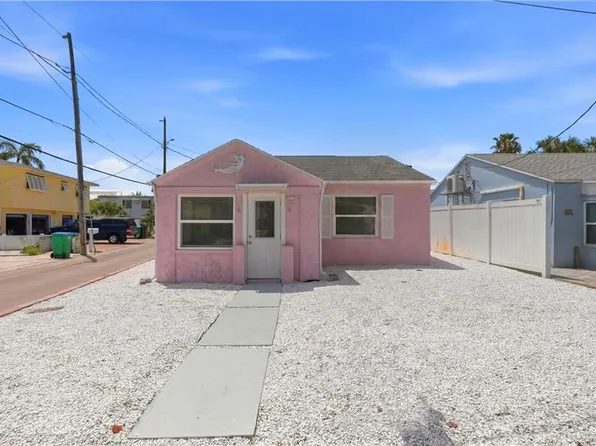 111 123rd Ave E, Treasure Island, FL 33706