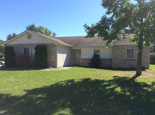 204 N Ivy Ln, Butler, IN 46721