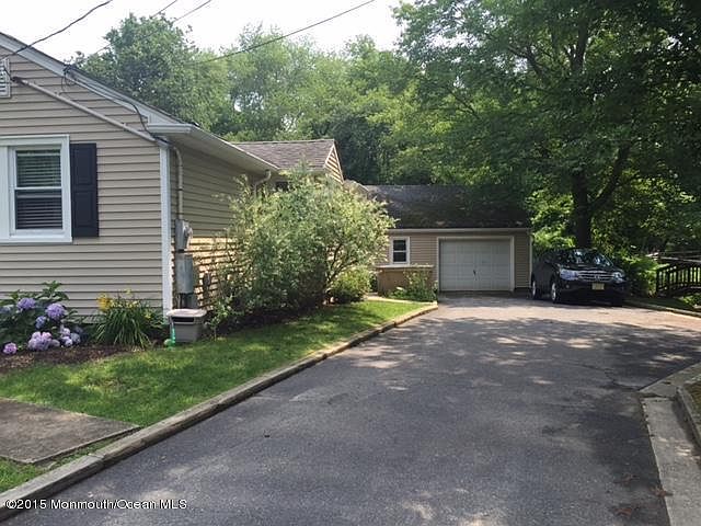 2nd image of 2038 Allenwood Rd