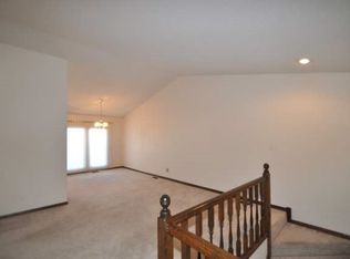 2233 SW Westport Pl, Topeka, KS 66614