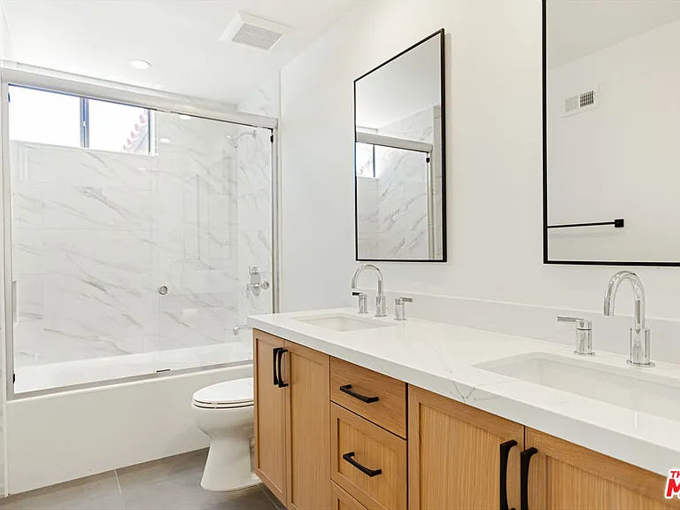 4933 Collett Ave — Photo 42