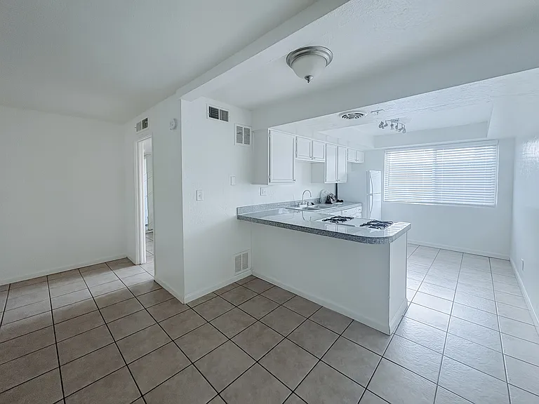2417 E Campbell Ave #11A — Photo 15
