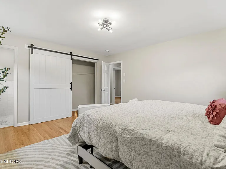 6741 Heatherbrook Dr — Photo 30