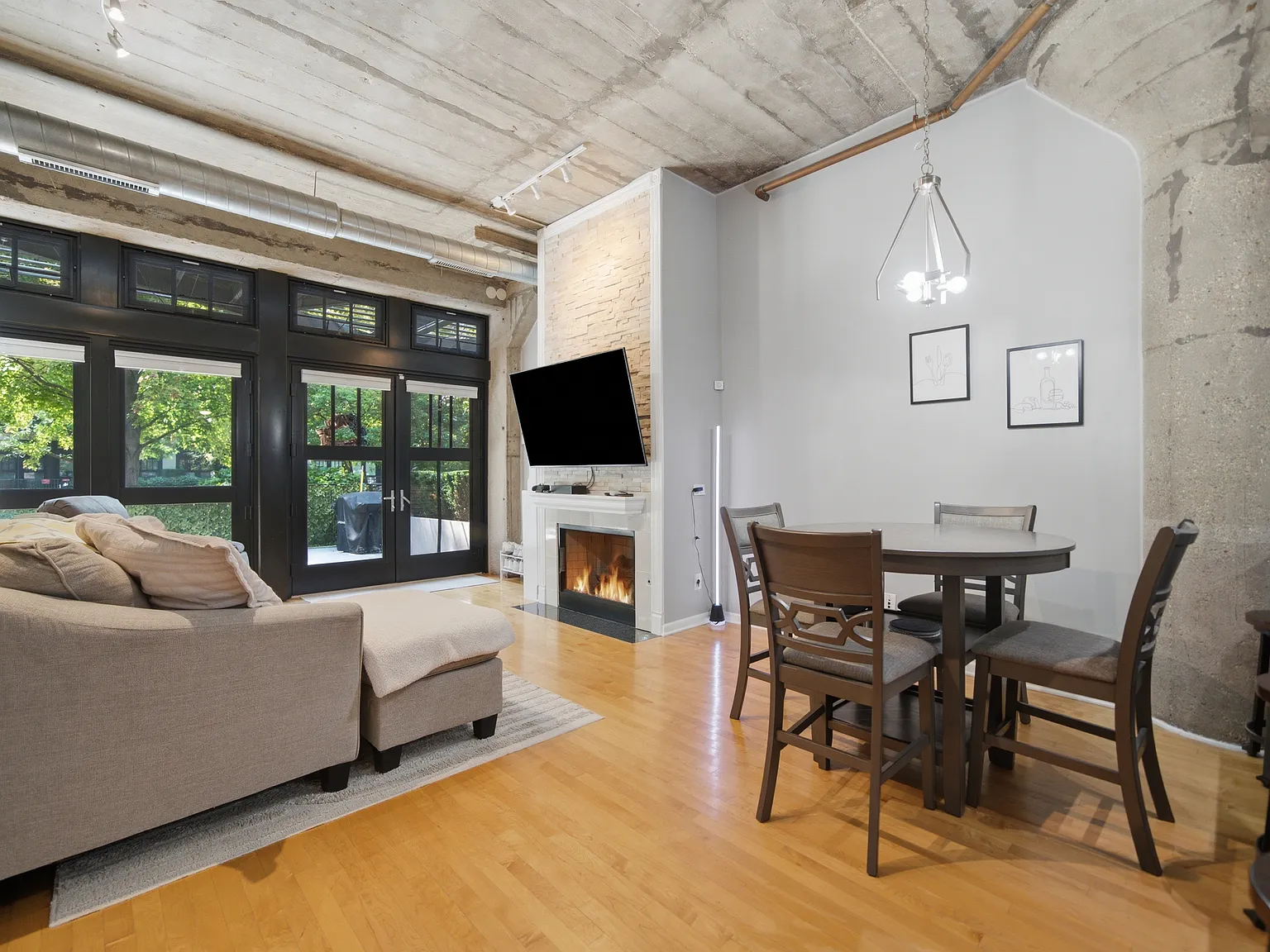 2 bed, $3,395 — Photo 3