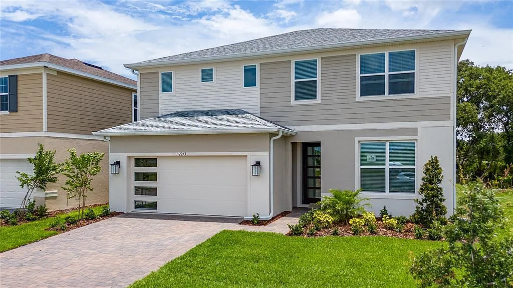 5 bed, 3.0 bath, 2386 sqft, $2,600 — Photo 1