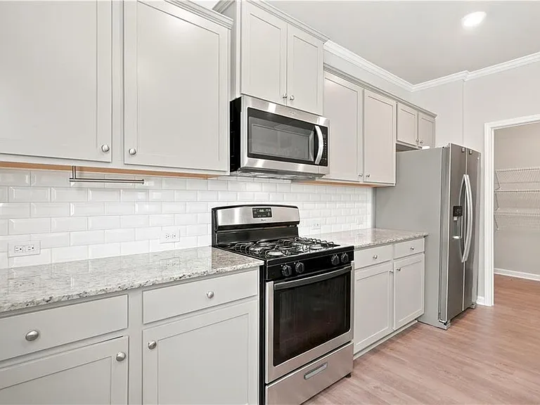 157 Lost Creek Blvd — Photo 14
