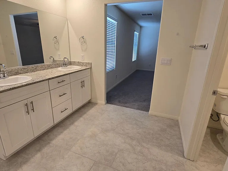 7647 Duran Harbor Ln — Photo 21